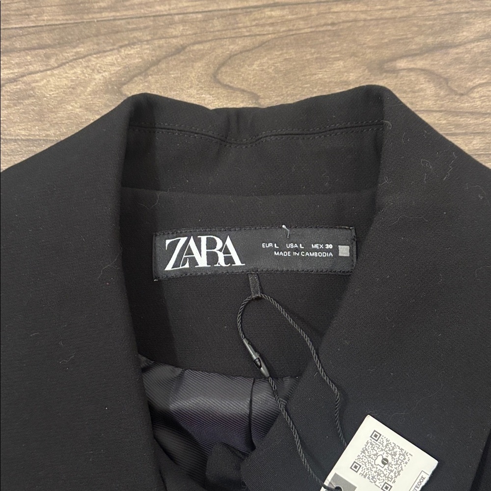 Zara Rhinestone Button Vest - Picture 2 of 3